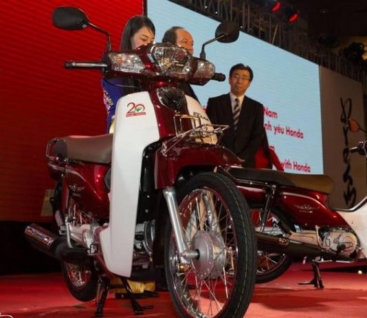 Honda super dream 110cc – dòng xe huyền thoại Super Dream 110cc - phiên bản kỷ niệm