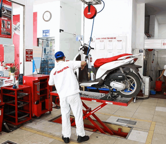 Bảo dưỡng xe máy Honda lần đầu có mất tiền không? Khi nào cần bảo dưỡng xe máy Honda